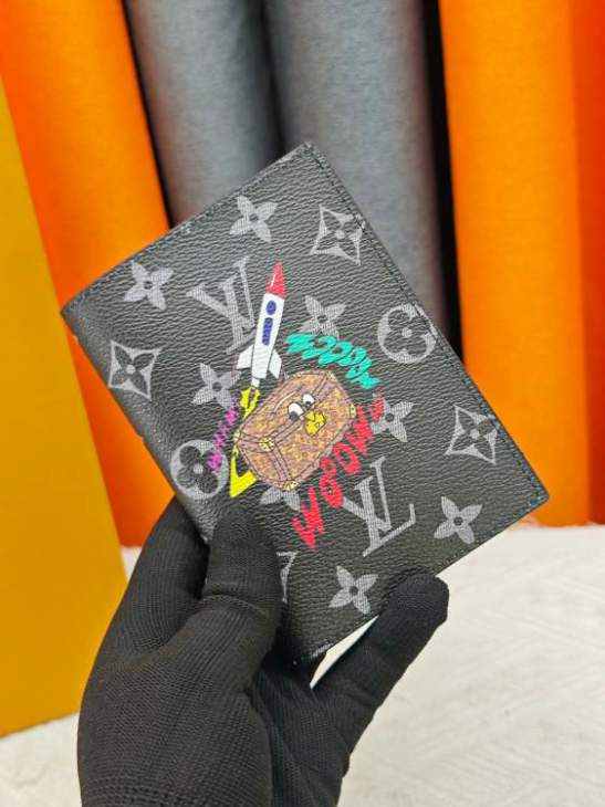 Picture of Louis Vuitton Wallets _SKUfw232841754fw